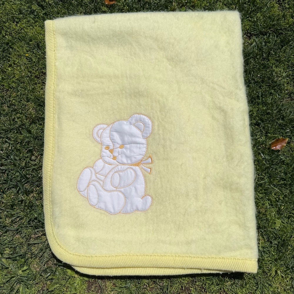 Vintage Teyci Fuzzy Yellow‎ Teddy Bear Appliqué Baby Blanket Yellow White NWOT